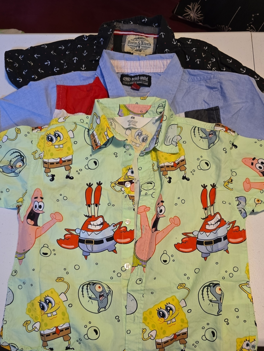H&M Light Green SpongeBob & Friends Short-Sleeve Button-Down Shirt